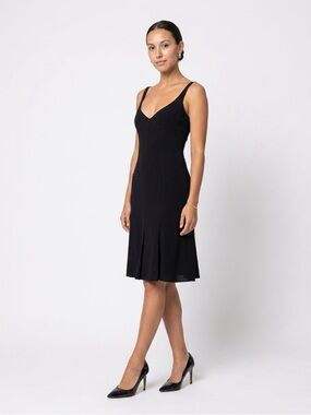 Elie Tahari Black elegant  Sleeveless V-Neck Midi Dress